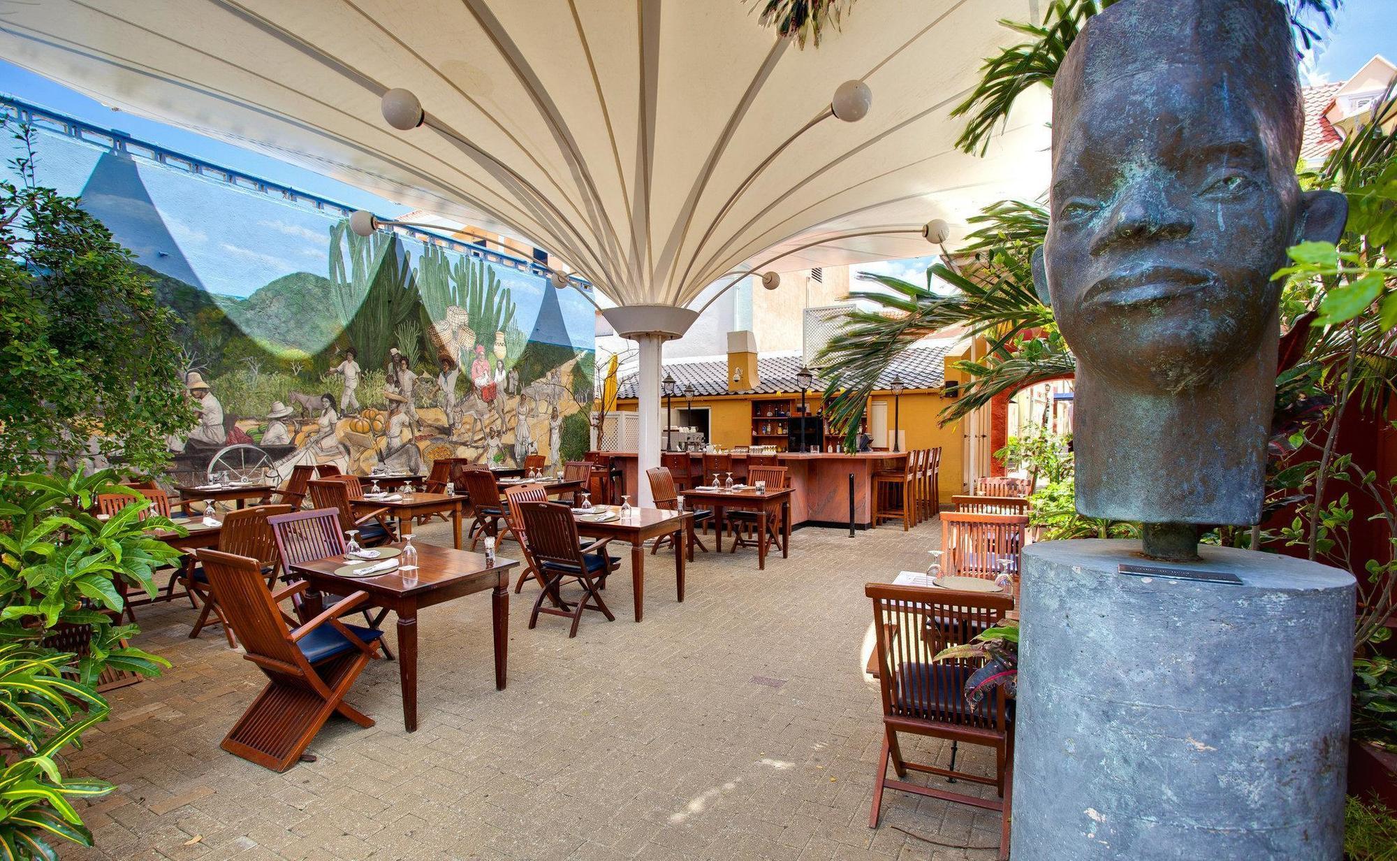Kura Hulanda Village & Spa ウィレムスタッド エクステリア 写真
